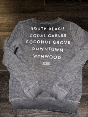 PINK Victoria's Secret Grey Graphic Crewneck Sweatshirt